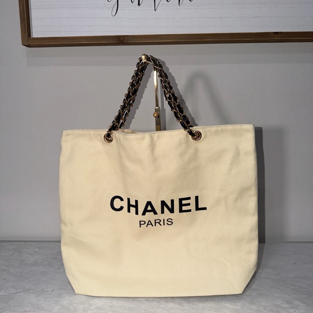 GWP Cream Canvas Tote Bag with Chain Handles